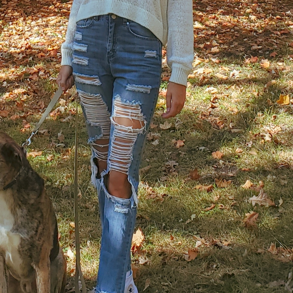 Ripped Mom Jeans